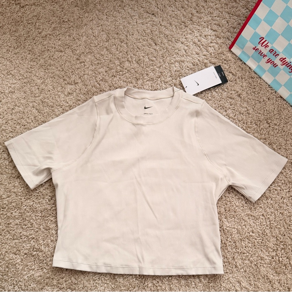 Nike Off-White Short Sleeve Tee